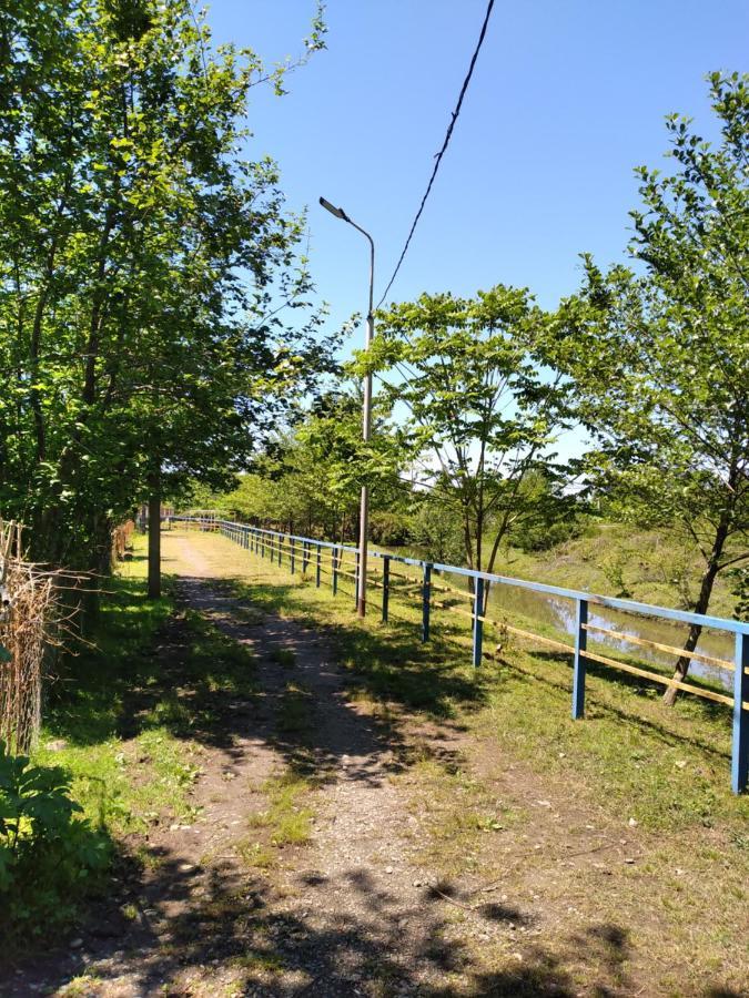 Апарт-Отель "У Речки" Kuchkisabano Eksteriør bilde